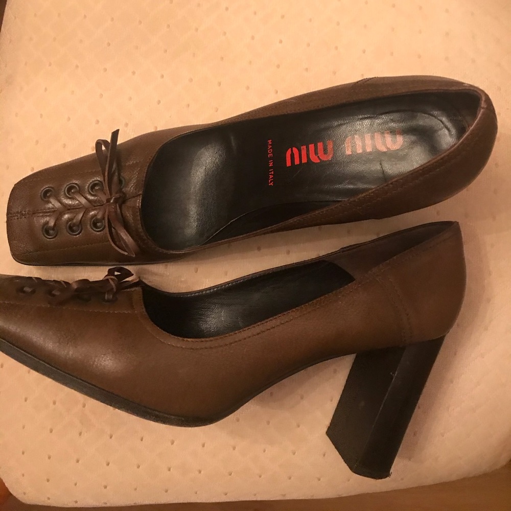 MIU MIU leather heel shoes. Size 41.